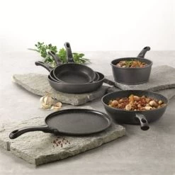 Sauteuse Et Couvercle Revêtement Dur Comme La Pierre 28 Cm -Cuisine Soldes Magasin 10826 2 2 Sauteuse et couvercle revetement Dur comme la pierre 28 cm Mathon