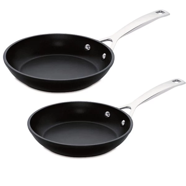 Le Creuset Lot 2 Poêles 24 Et 28 Cm Les Forgées 3 Le Creuset Lot 2 Poêles 24 Et 28 Cm Les Forgées