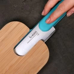 Planche à Découper Avec Couteau à Charcuterie Intégré -Cuisine Soldes Magasin 481011 4 1 Planche a decouper avec couteau a charcuterie integre Trebonn