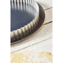 De Buyer Cercle à Tarte Perforé Cannelé Acier Inoxydable 20 Cm -Cuisine Soldes Magasin 573027 2 2 Cercle a tarte perfore cannele acier inoxydable 20 cm De Buyer