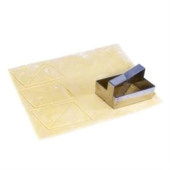 Découpoir à Croissant Grand Modèle 23 Cm 8 Découpoir à Croissant Grand Modèle 23 Cm -Cuisine Soldes Magasin 573103 2 3 Decoupoir a Croissant grand modele 23 cm Gobel