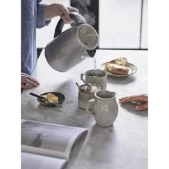 Cuisinart Bouilloire Deux Températures 1,7 L CPK17E -Cuisine Soldes Magasin 70038 3 7 Bouilloire deux temperatures 1 7 L CPK17E Cuisinart