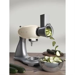 Smeg Tranchoir Et Râpe à Cylindres SMSG01 Pour Robot Sur Socle -Cuisine Soldes Magasin 720058 3 1 Tranchoir et rape a cylindres SMSG01 pour robot sur socle Smeg